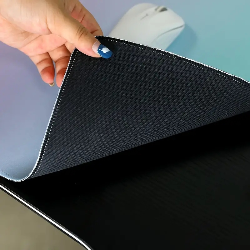 Tappetino per Mouse con Poggia - Gaming Keyboard Hand recensione e prezzo