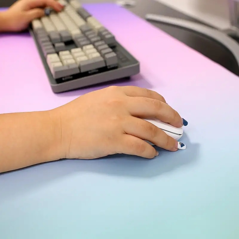 Tappetino per Mouse con Poggia - Gaming Keyboard Hand recensione e prezzo